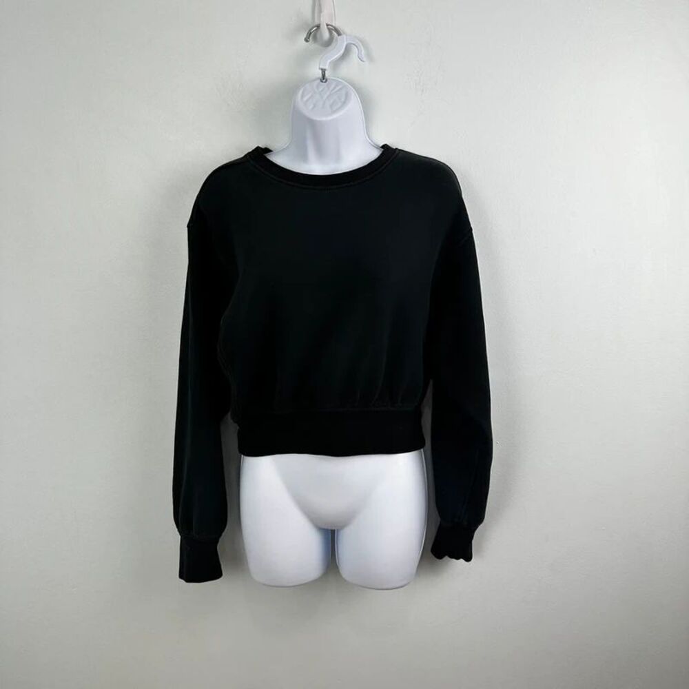Victoria Sport Black Long Sleeved Cropped Crew Neck Sweatshirt Size XS